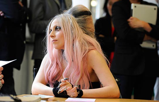 lady-gaga-press-REUT-543
