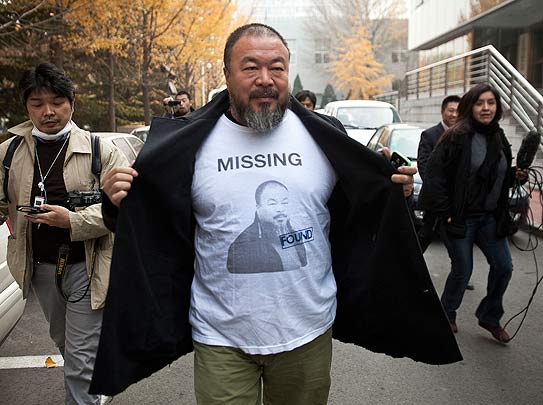 China-Ai-Weiwei-AP-543