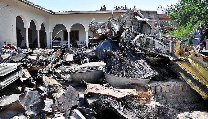 air-crash-bhoja-app-670