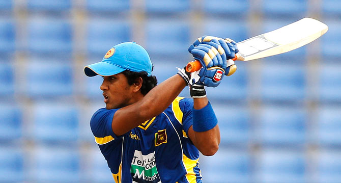 Dinesh Chandimal provided support to Tilikaratne Dilshan. ? Photo by Reuters