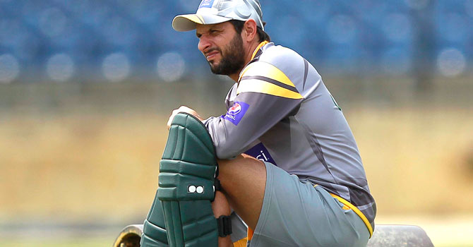 afridi-sri-lanka-reut_670 Shahid Afridi, who holds the record of smashing the fastest one-day hundred – off 37 balls against Sri Lanka in Nairobi in 1996 – has not been on the best of form with the bat and has not bowled to the standard he set as a leg-spinner. — Photo by Reuters
