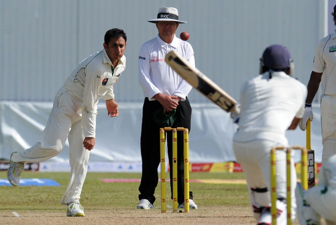 Sri Lankan captain Mahela Jayawardene played an extremely assured knock in which he improvised and was particulary aggressive against Ajmal. -Photo by AFP