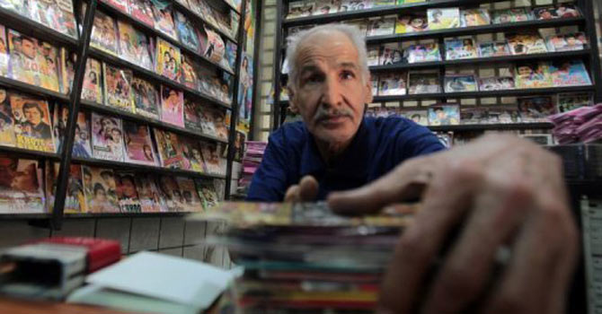 iraq_filmseller_AFP_670