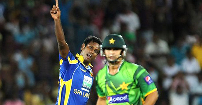 mathews-khalid-pak-sl-afp_6