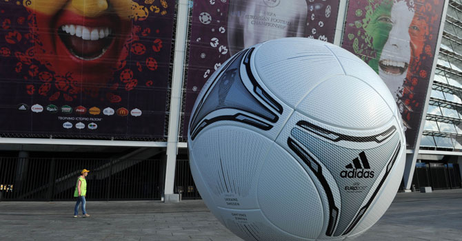 euro_final_stadium_afp_670