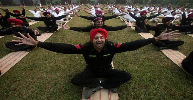 laughter-yoga-670