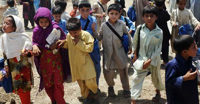 schoolchildrenAFP-670 Internally displaced children from the tribal regions attend a makeshift Unicef school. – File photo by AFP