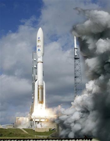 A-United-Launch-Alliance-Atlas-V-rocket350 A United Launch Alliance Atlas V rocket — AP Photo