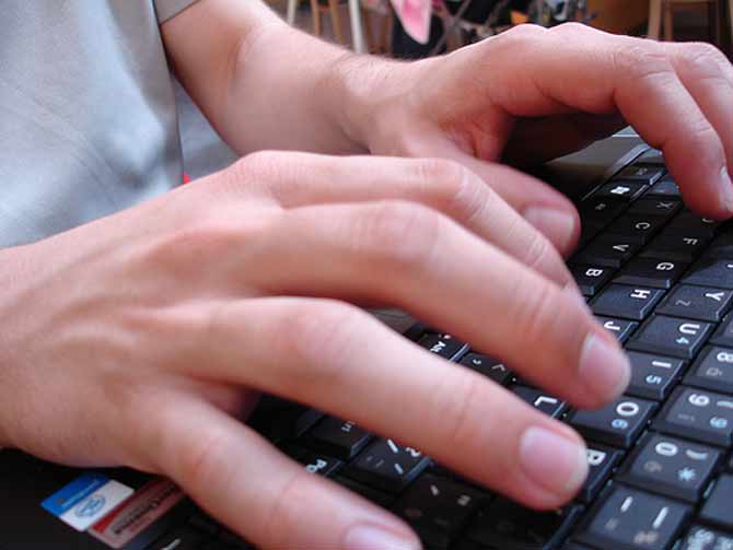keyboard-typing-670 Targets of Mahdi include critical infrastructure firms, engineering students, financial services firms and government embassies located in five Middle Eastern countries, with the majority of the infections in Iran, according to the two security firms. – File photo
