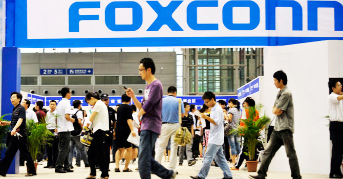 China-Foxconn-apple-iphone5-600 Apple, iphone 5, Foxconn, labour, sci-tech, business, labor, Chinese factory, China Labor Watch, Xinhua News Agency, smartphones, Foxconn workers, labour unrest, labor unrest