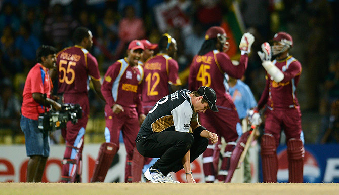 New Zealand's Tim Southee looks down at the ground after the West Indies defeated New Zealand in their Twenty20 World Cup Super 8 cricket match at Pallekele, Sri Lanka October 1. - Photo by Reuters