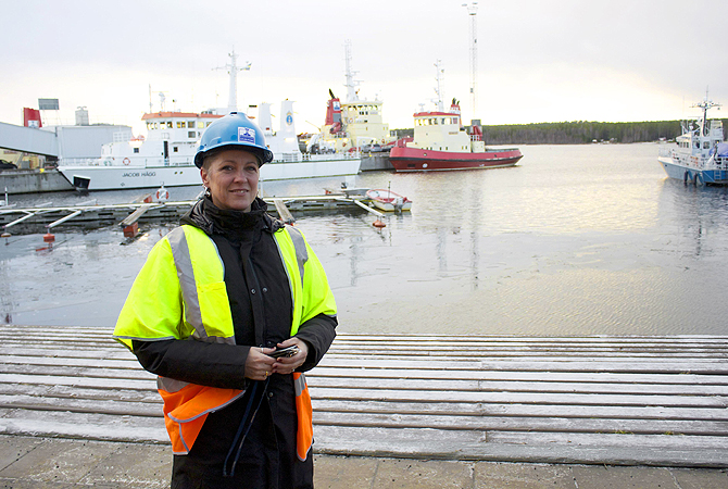 The uplift of almost a centimetre a year, one of the highest rates in the world, is part of a continuing geological rebound since the end of the Ice Age removed a vast ice sheet from regions around the Arctic Circle. Lulea is planning to deepen its port by 2020 to let in bigger ships and offset land rise at a cost of $237.86 million.?Photo by Reuters