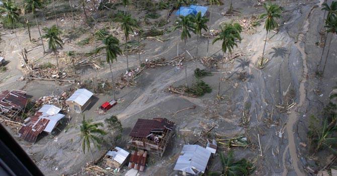 Philippine-typhoon-AP-670