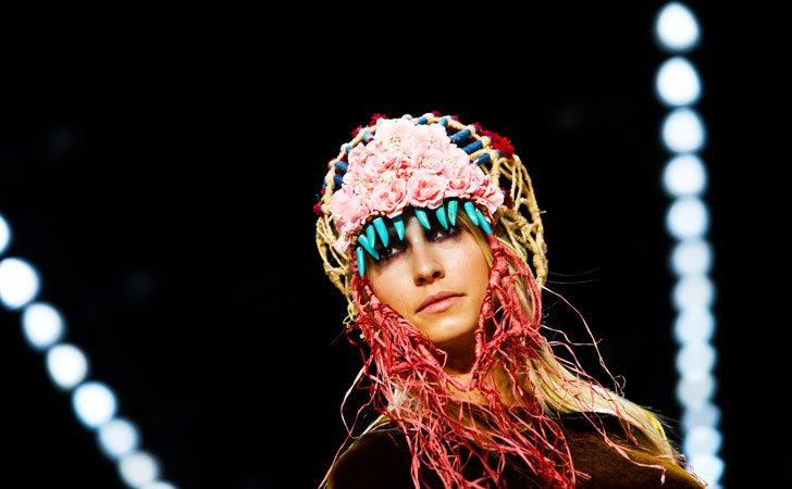 A model presents a creation by designer Rebekka Ruetz during the presentation of the autumn/ winter collection as part of the Mercedes Benz fashion week in Berlin. ?Photo by AP