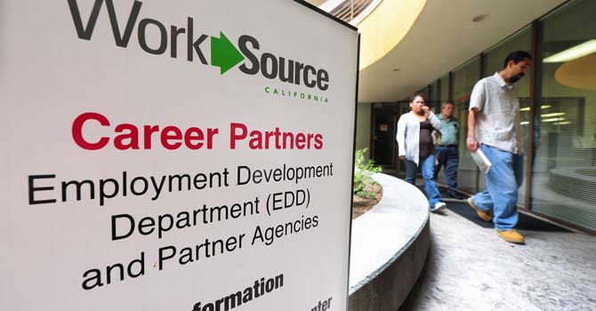 The US unemployment rate rose to 7.9 percent in January from 7.8 percent in December and the economy added 157,000 jobs, the Labor Department said February 1, 2013. -AFP Photo