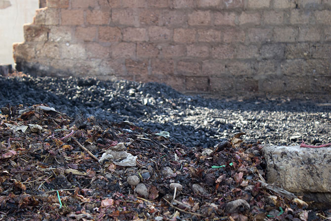 Mohammad Aleem a shopkeeper whose whole shop went up in flames said: "What looks like a garbage heap now, used to be my shop. I was selling potatoes and onions."