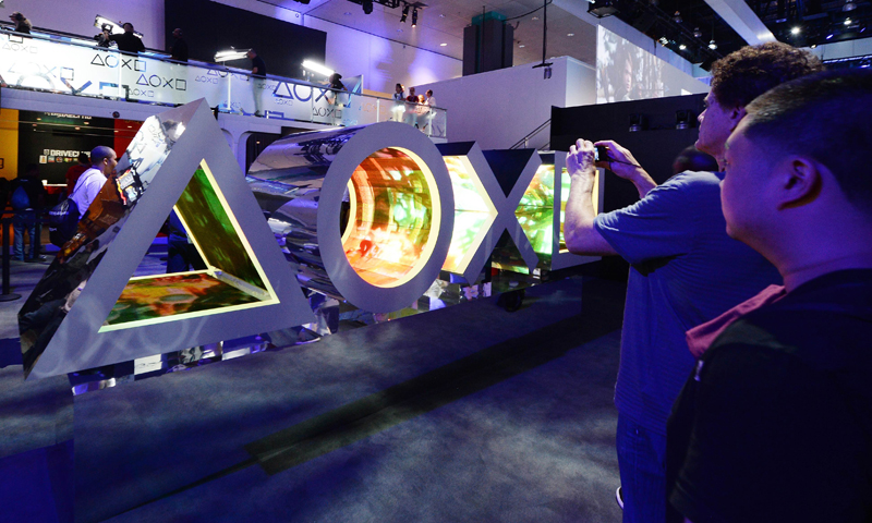 good times roll at e3 videogame trade show for now dawn com