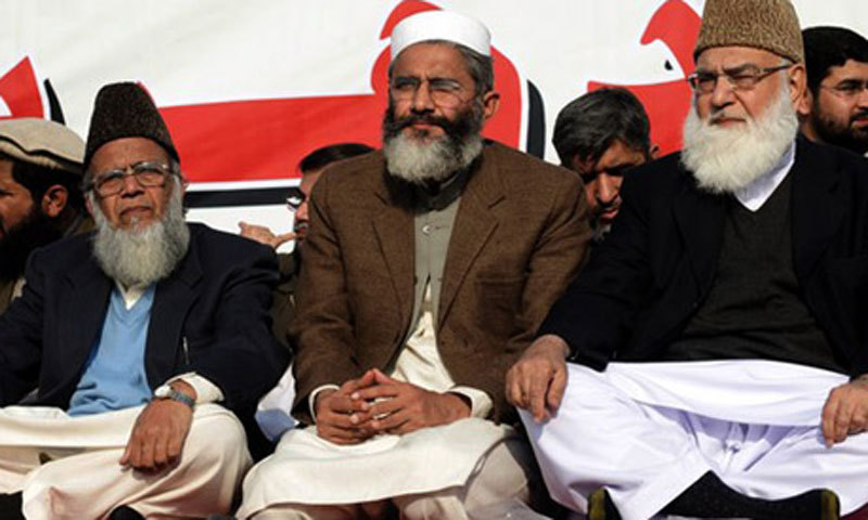 The decision came after PTI chief Imran Khan contacted JI emir Sirajul Haq by phone to invite the party to take part in the protest. -File photo