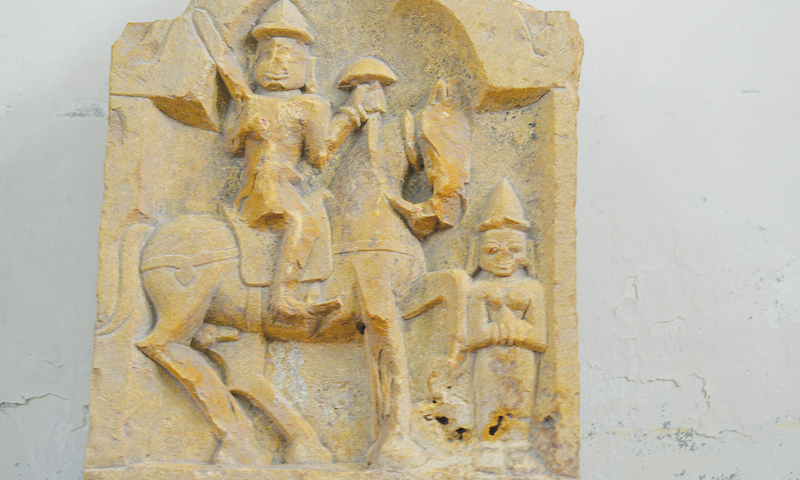Artefact Discovered At Umerkot Fort Pakistan Dawncom