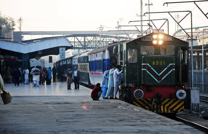 PR may offer 22 more trains to private sector - Pakistan 