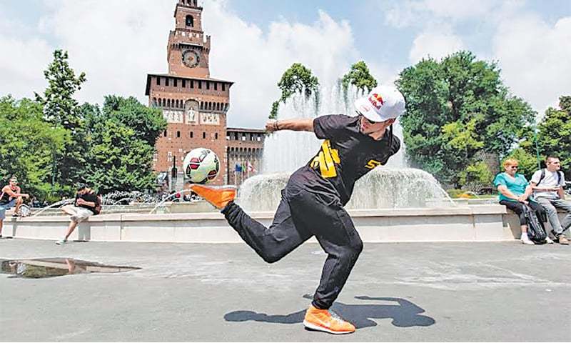Top 10 Best YouTube Channels You Should Watch sean garnier