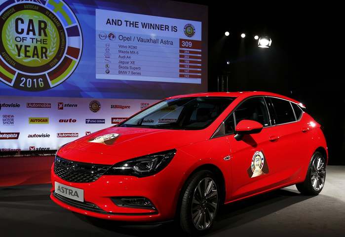 These Luxury Supercars At The Geneva Auto Show Are A Car