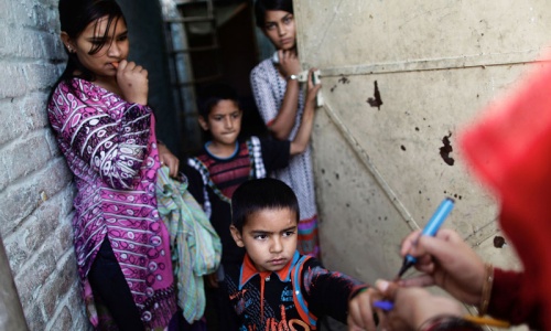 Minor girl severely injured in attack on polio team in Quetta