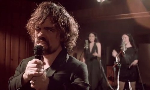 peter dinklage dead or alive stayin alive tyrion lannister celebrates not dropping peter dinklage dead or alive stayin alive tyrion lannister celebrates not dropping