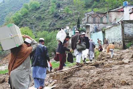 Landslides force villagers to vacate houses in Battagram