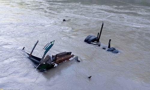 امدادی کارکنوں نے فوری طور پر ریسکیو سرگرمیاں شروع کیں — فوٹو: بشکریہ کھٹمنڈو پوسٹ