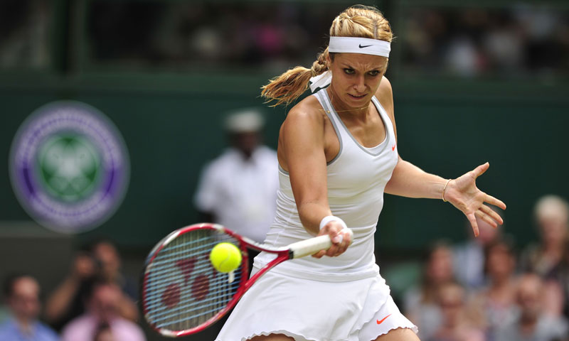 Germany's Sabine Lisicki took on Poland's Agnieszka Radwanska in the second semi-final, and powered to a 6-4 first set win