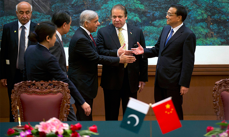 Nawaz Sharif introduces Punjab Chief Minister Shahbaz Sharif to China's Premier Li Keqiang — Reuters