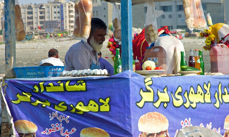 fast food restaurant essay
