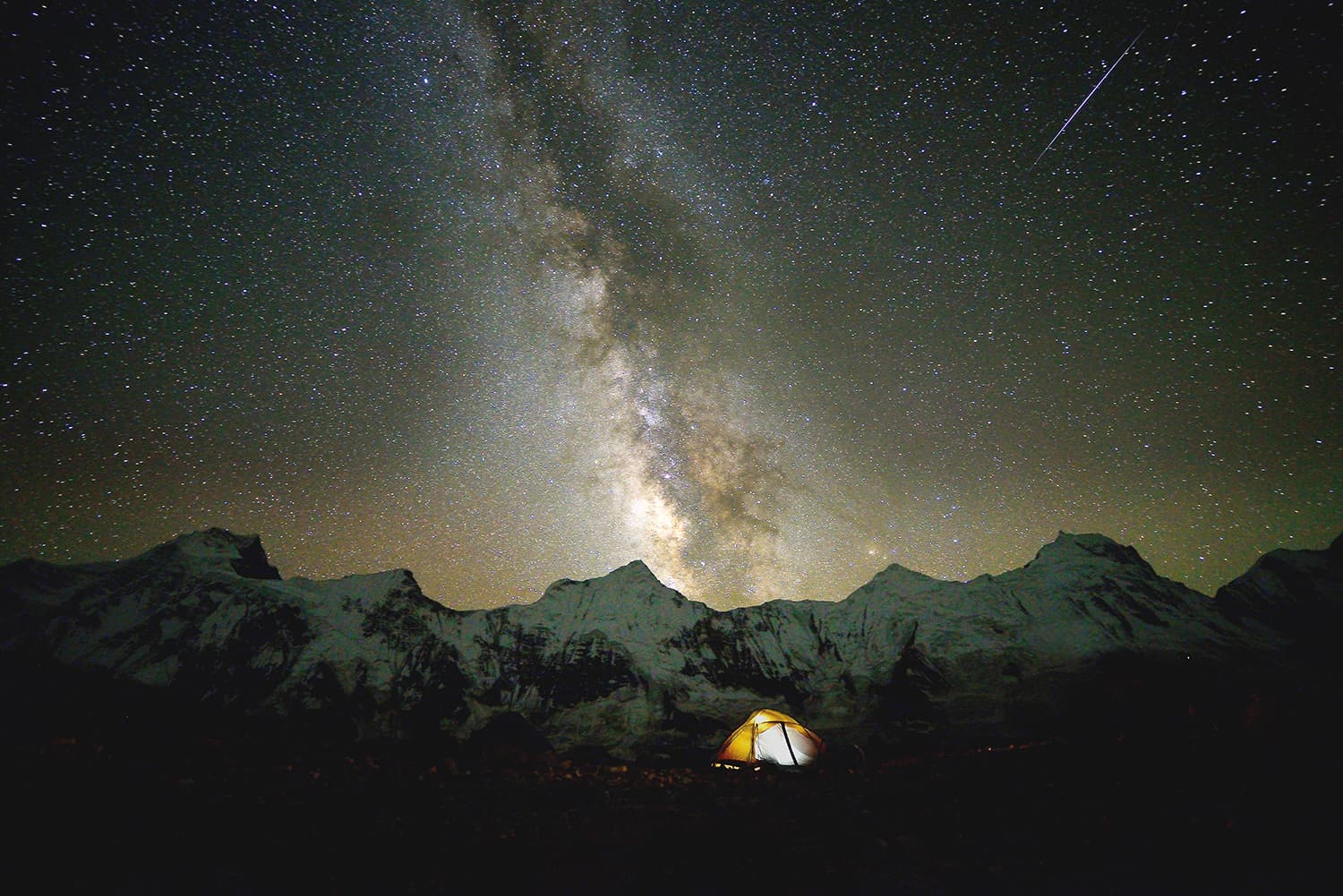 A night spent at the brink of Hispar glacier. ─ Photo by author