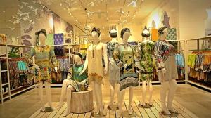 Are megastores the new way to shop in Pakistan? Sapphire thinks so