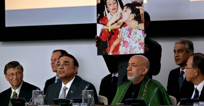 zardari-karzai-ap-670