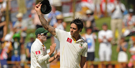Mitchell Johson continued his all-round comeback with the figures of 6-38 on the second day, after scoring 62 crucial runs in Australia's innings on the first day. —AFP Photo
