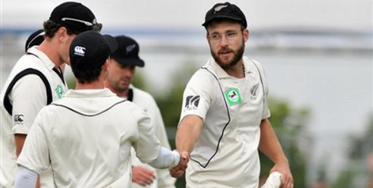 vettori-ap543 Pakistan in New Zealand 2010, Pakistan vs New Zealand, Intikhab Alam