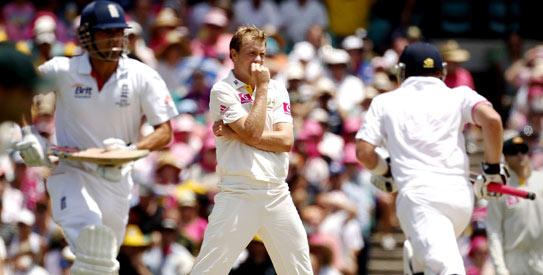 Alaistar Cook and Ian Bell shared a 150-run partnership that strengthened England's hold on the fifth Ashes Test. —Reuters Photo