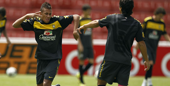 Robinho, Adriano, Mano Menezes, Ronaldinho, Ronaldo, Roberto Carlos, Fred, Elano, Romario, Brazil football, football