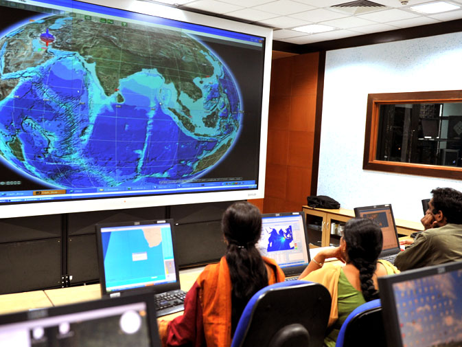 Tsunami tracker live japan