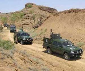 FC convoy escapes bomb attack