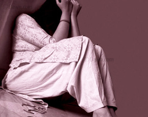 290x230-Pakistani-women