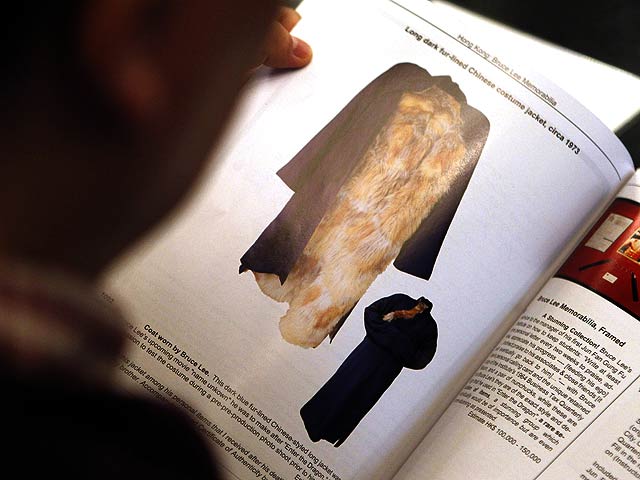 Bruce Lee's coat fetches $77,000 at HK auction