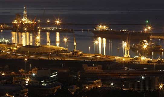 cape-town-harbour-Reut-543