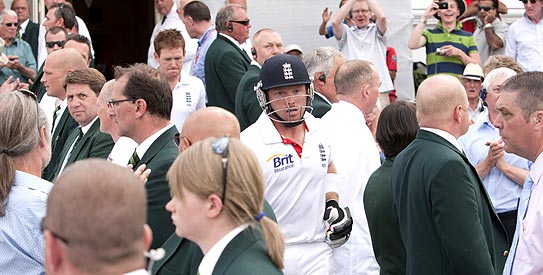 ian-bell-543