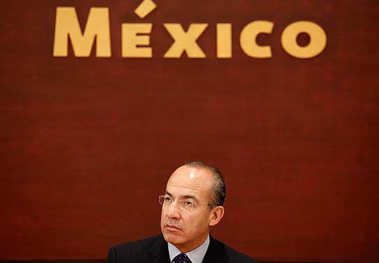 Mexico-President-Felipe-Calderon-AP-543