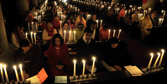 Pakistani Christians pray at the Cathedral church in Lahore —AFP Photo