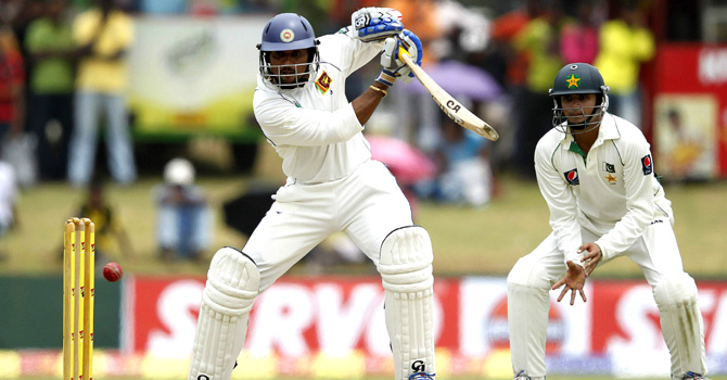 dilshan-sl-pak-reu-670