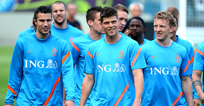 van-persie-training-afp-670
